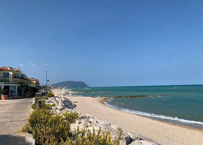 بيت للعطل Un Passo Dal Mare بورتو ريكاناتي