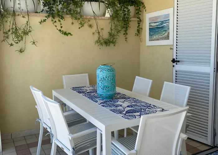 بيت للعطل Un Passo Dal Mare *